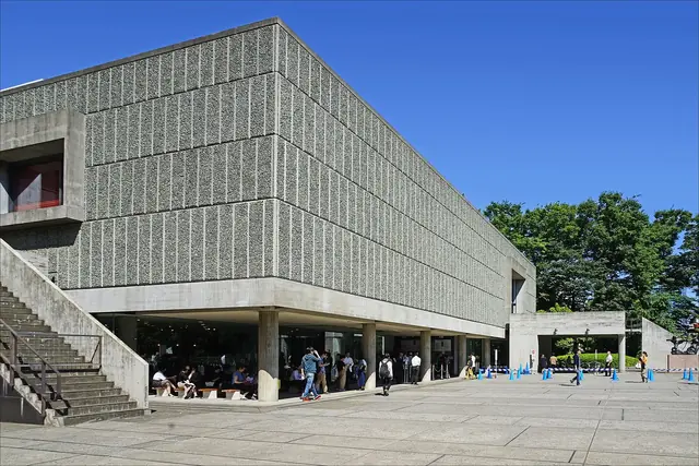 上野公園にあるル・コルビュジエ設計の国立西洋美術館